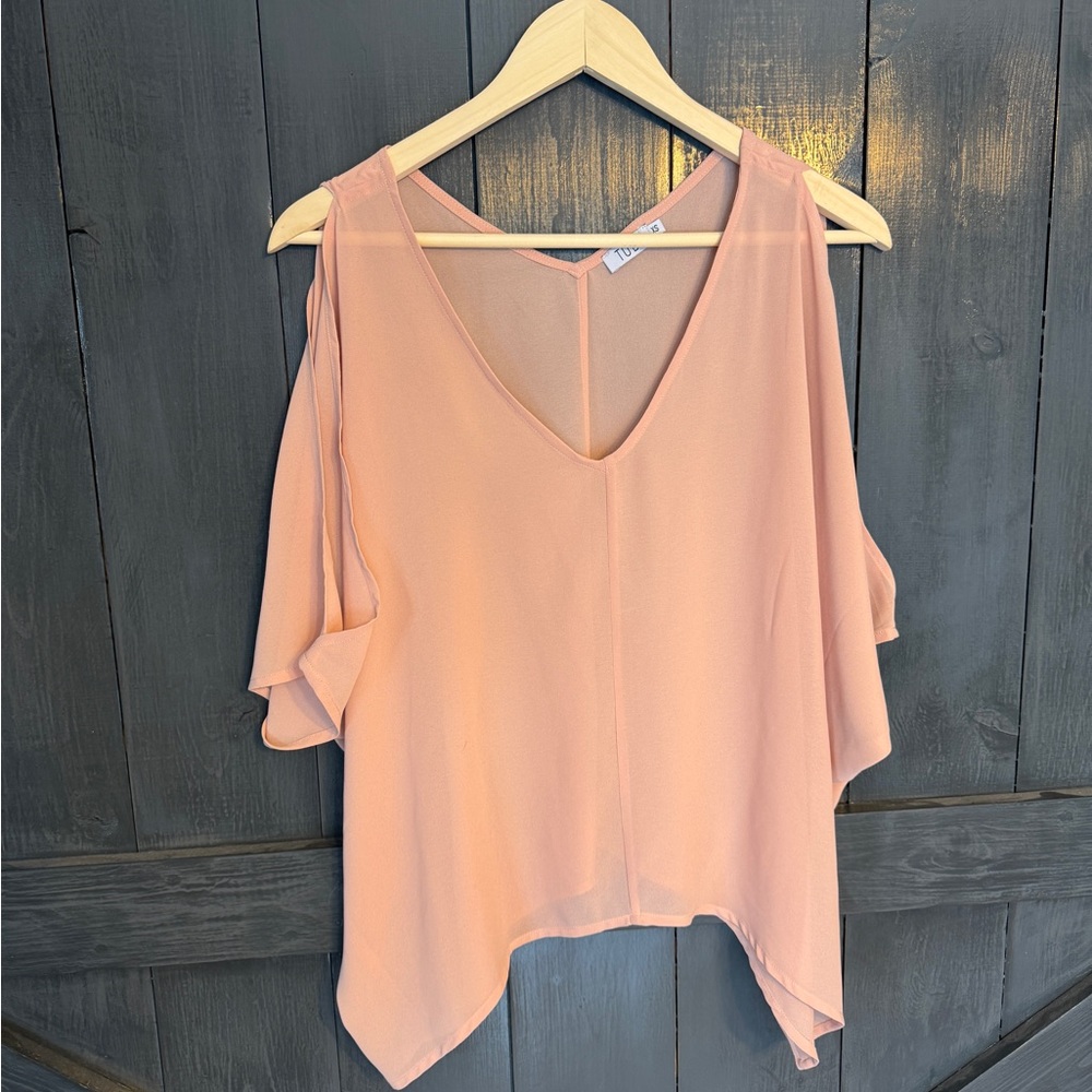 Tobi Sheer Peach Asymmetrical Cold Shoulder Blouse Women’s XS